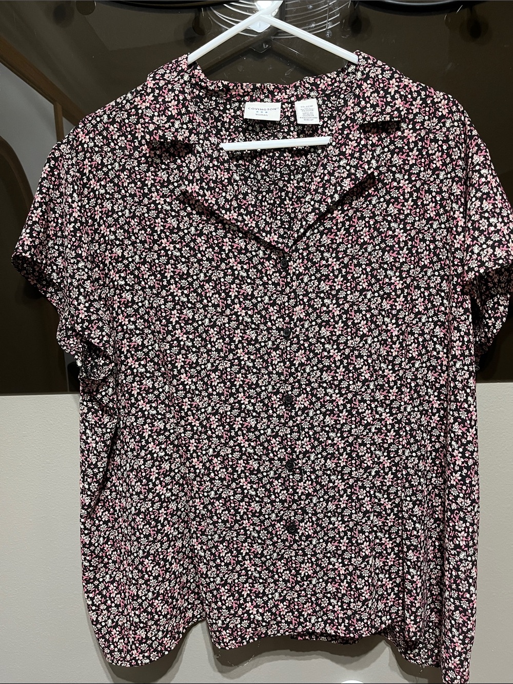 Covington Black Floral Button-Front Short Sleeve Top